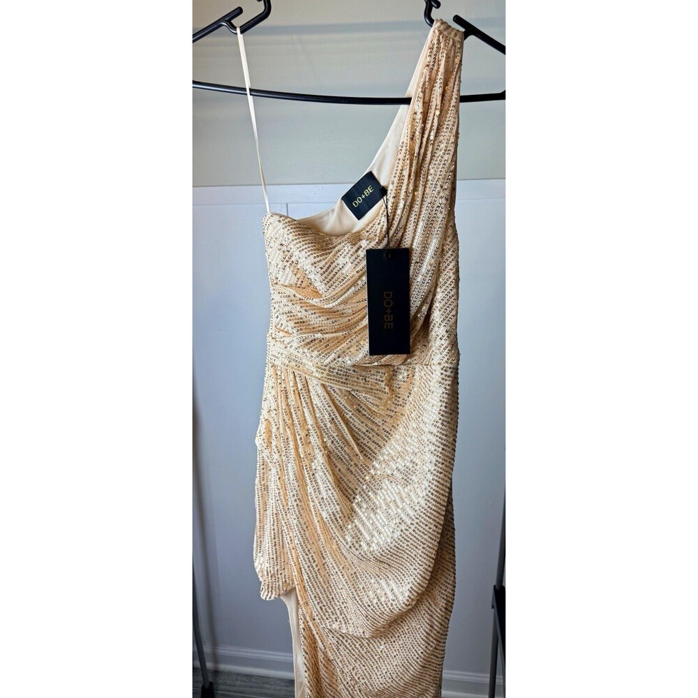 DO+BE Women's S Gold Sequin One-Shoulder Ruched Asymmetric Long A-Line Dress